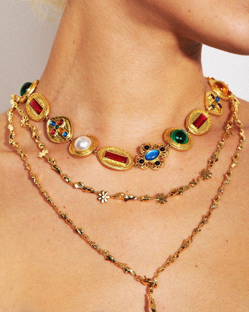 Reya Statement Choker Necklace - 18k Gold Plated with Resin Accents - 图片 3