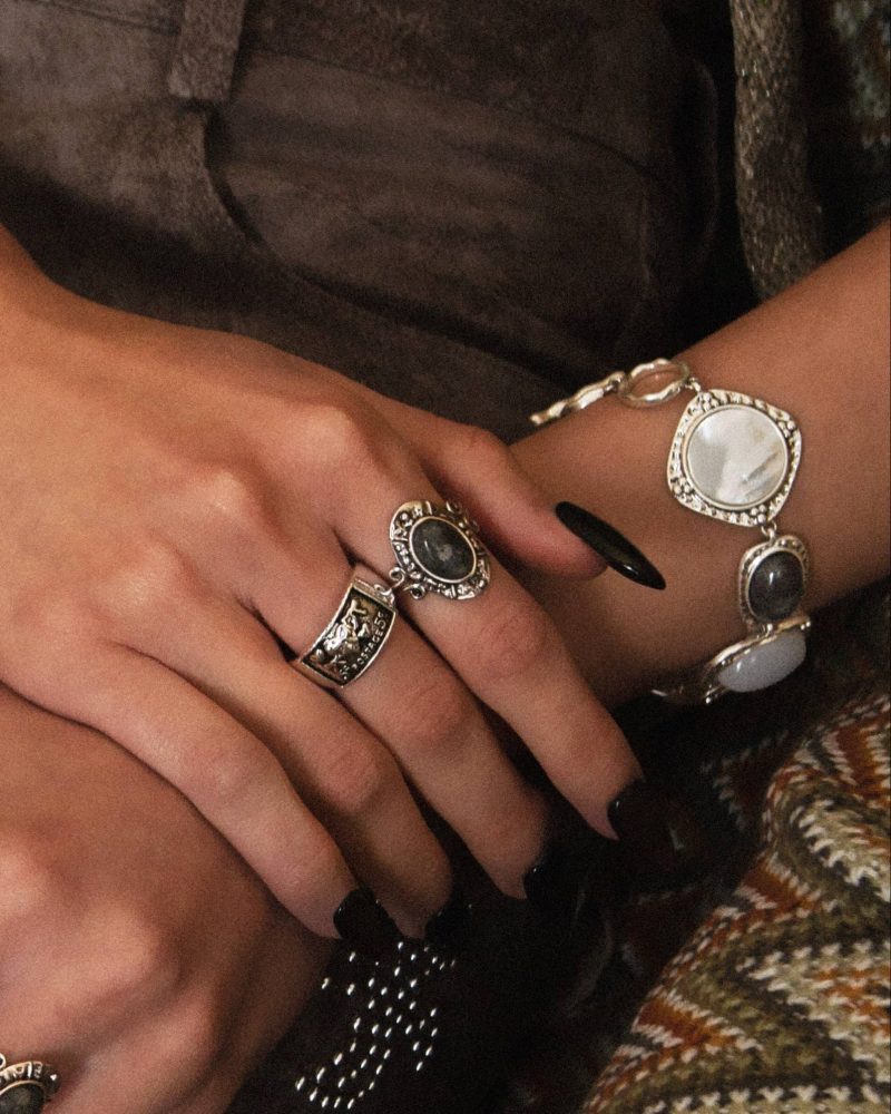 Lunar Veil Moss Agate Ring | Boho-Chic with Natural Stone - 图片 4