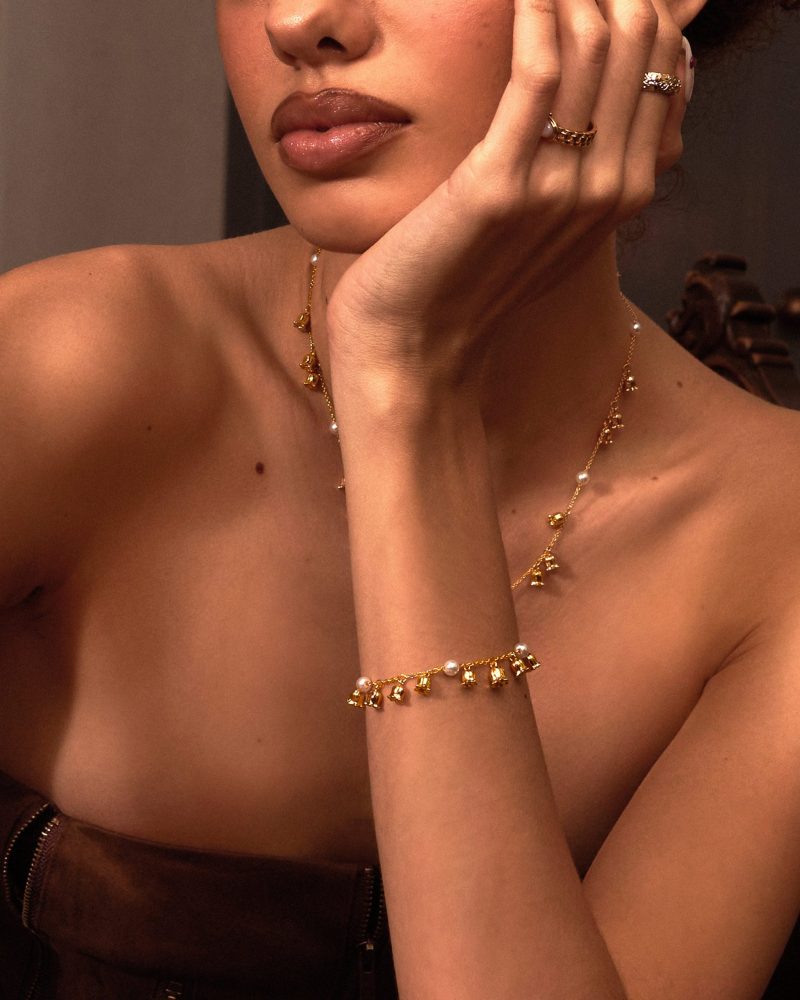 Lily of the Valley Pearl Bracelet | 18K Gold Plated with Faux Pearls - 图片 2