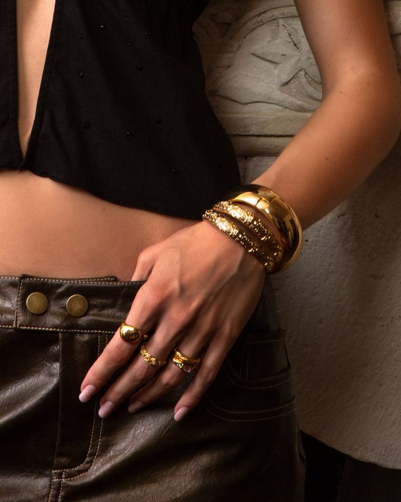 Serenade of Orchid Gold Bangle - Nature-Inspired Floral Design - 图片 4