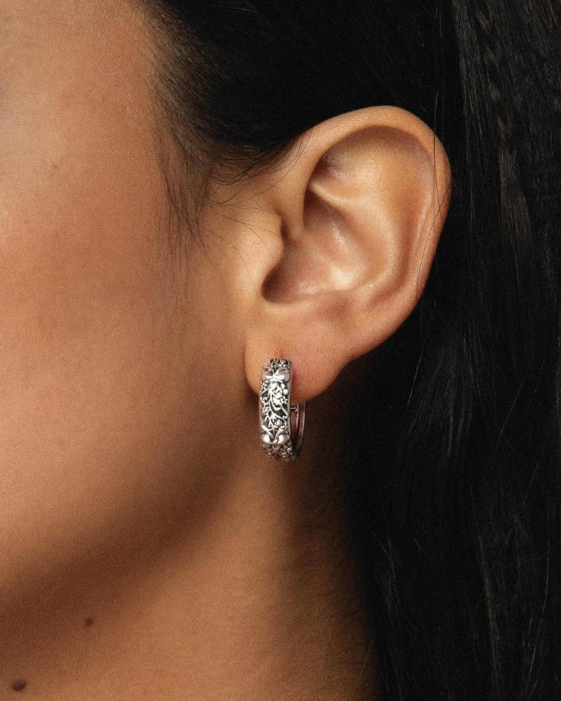 Serenade of Orchid Earrings in Silver - 图片 2