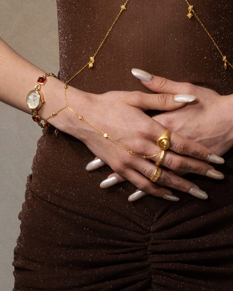 Golden Hojas Coin Hand Chain Bracelet | Adjustable Gold & Silver - 图片 2