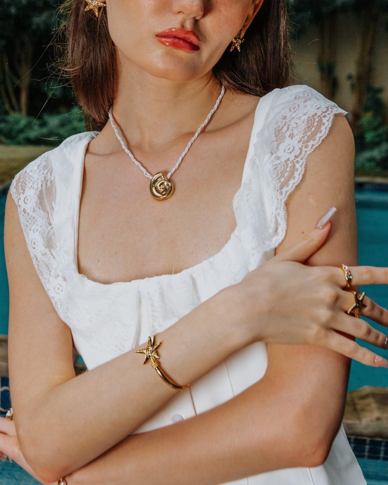 Gold Starfish Bangle | Elegant Beach-Inspired Bracelet - 图片 2