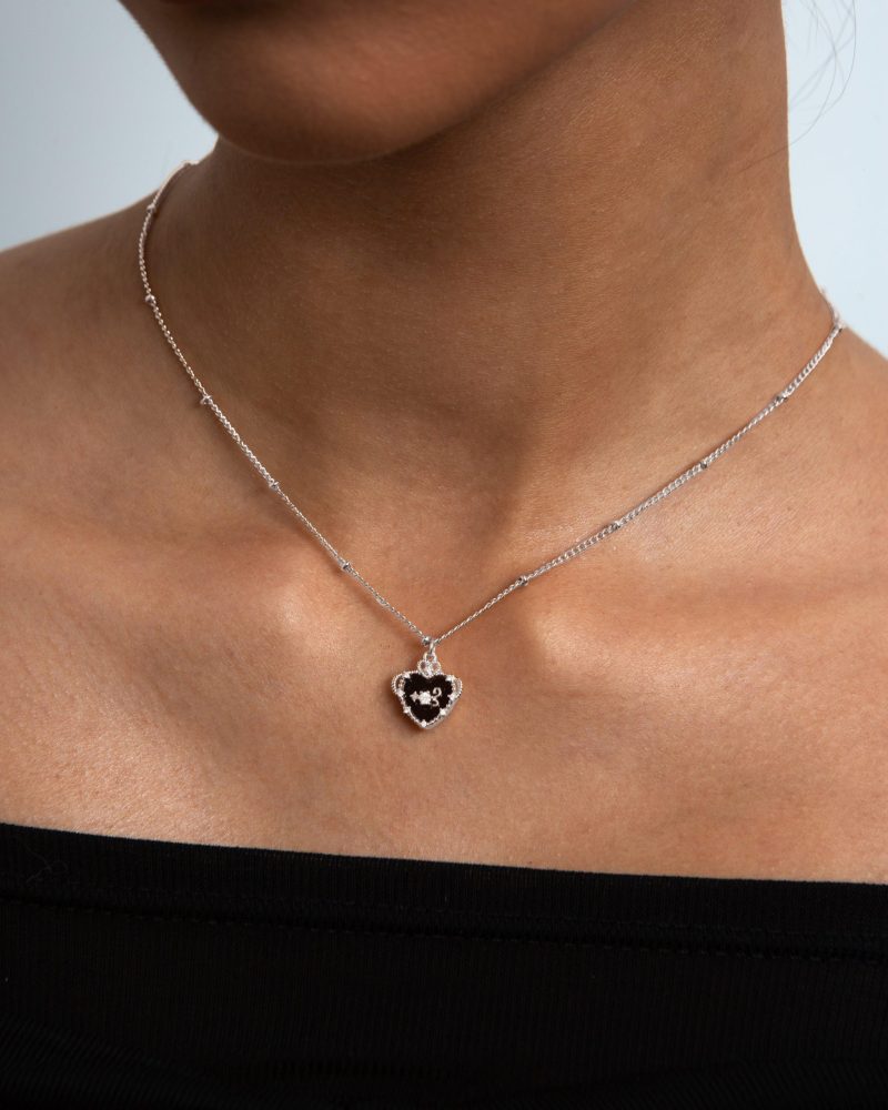 Mira Necklace in Silver | Heart Pendant with Zirconia & Acrylic - 图片 2