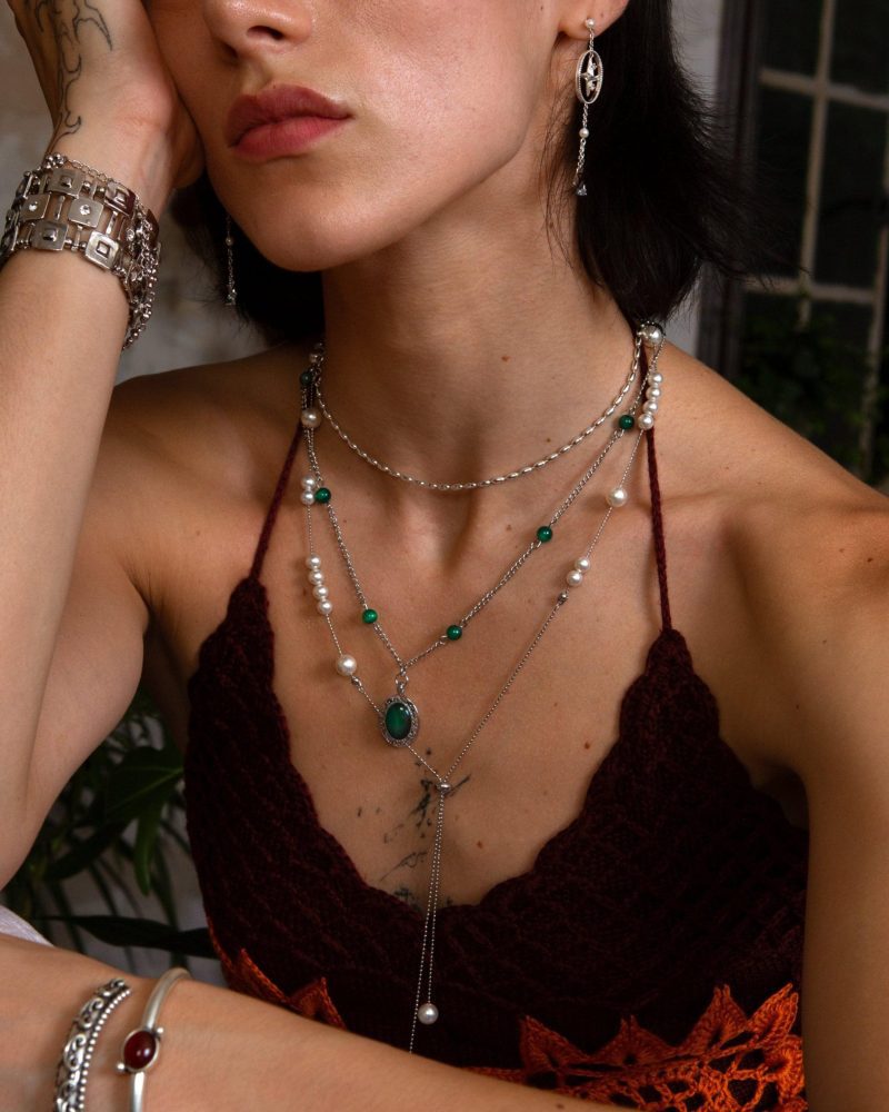 Linh Necklace in Silver | Platinum Plated with Dyed Natural Stone - 图片 2