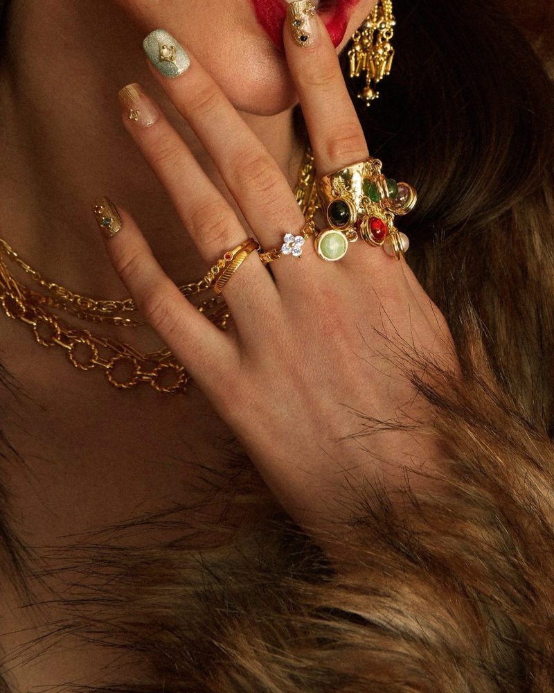 Lucky Clover Ring in Gold | Dainty 18k Gold Plated Ring with CZ Stone - 图片 4