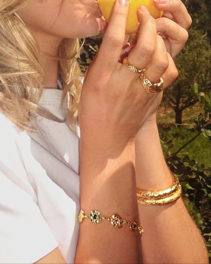June Bracelet | 18K Gold Plated Chain with Elegant Glass Accents - 图片 4