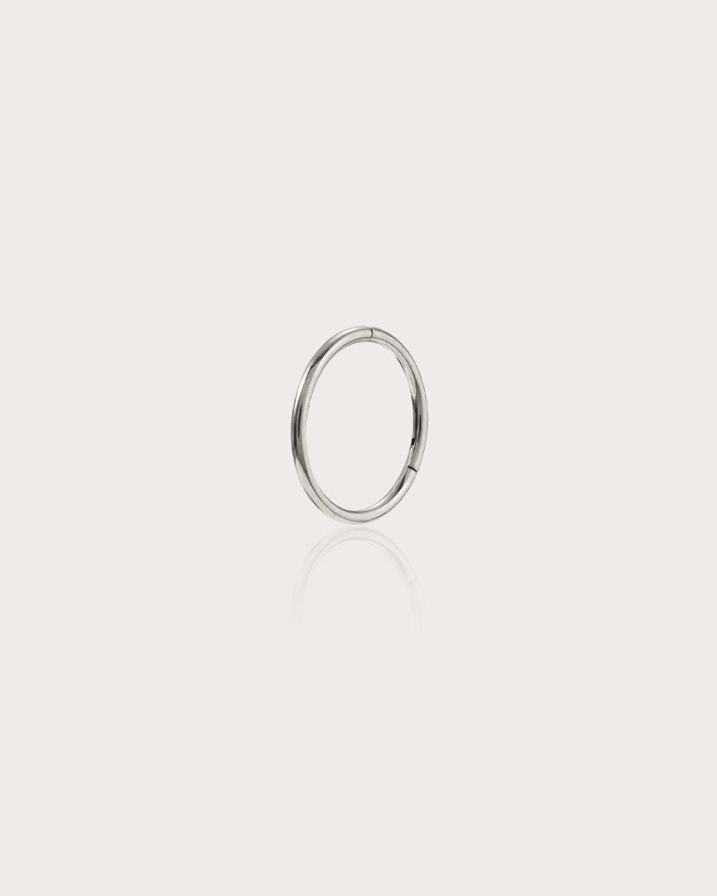 Mini Hoop Helix Earring in Gold - Waterproof & Versatile - 图片 5