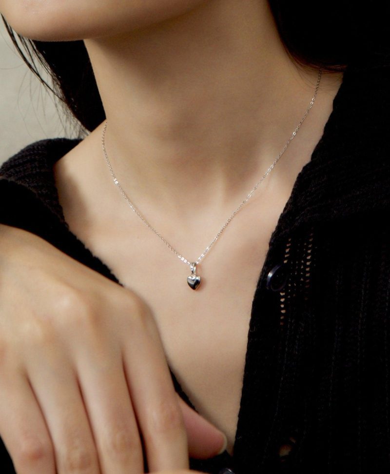 Audrey Heart Necklace in Silver - 图片 3