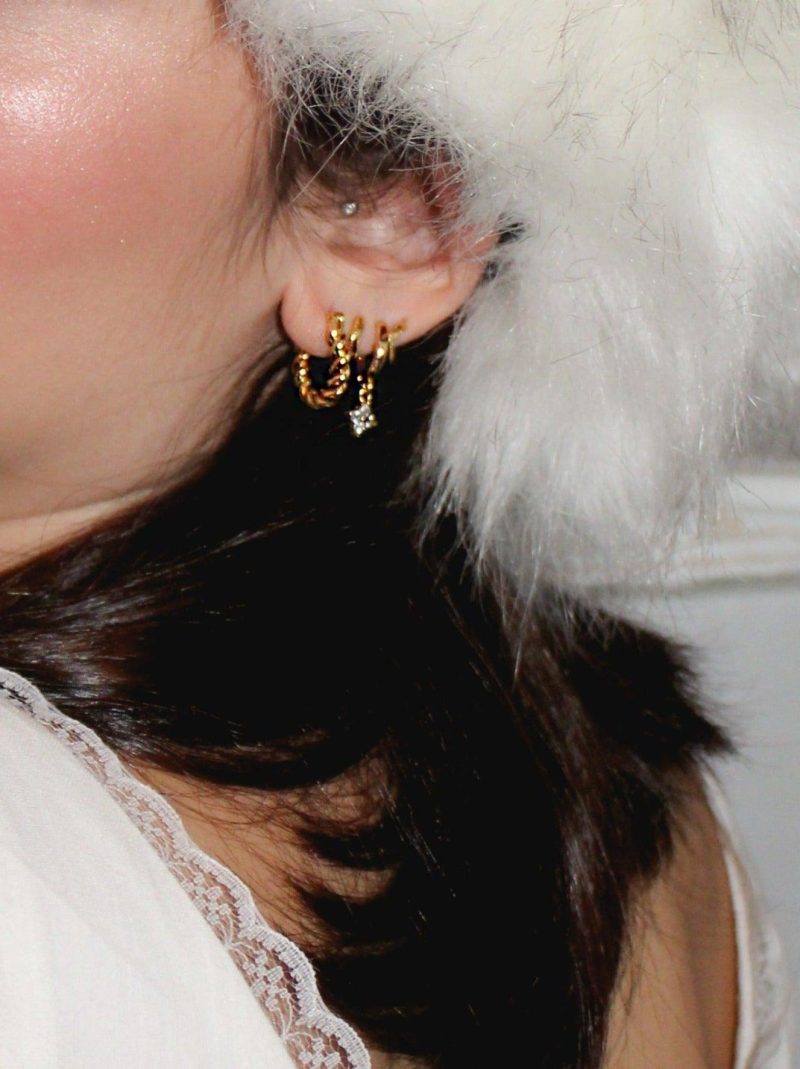 Clover Mini Hoop Earrings - 图片 3