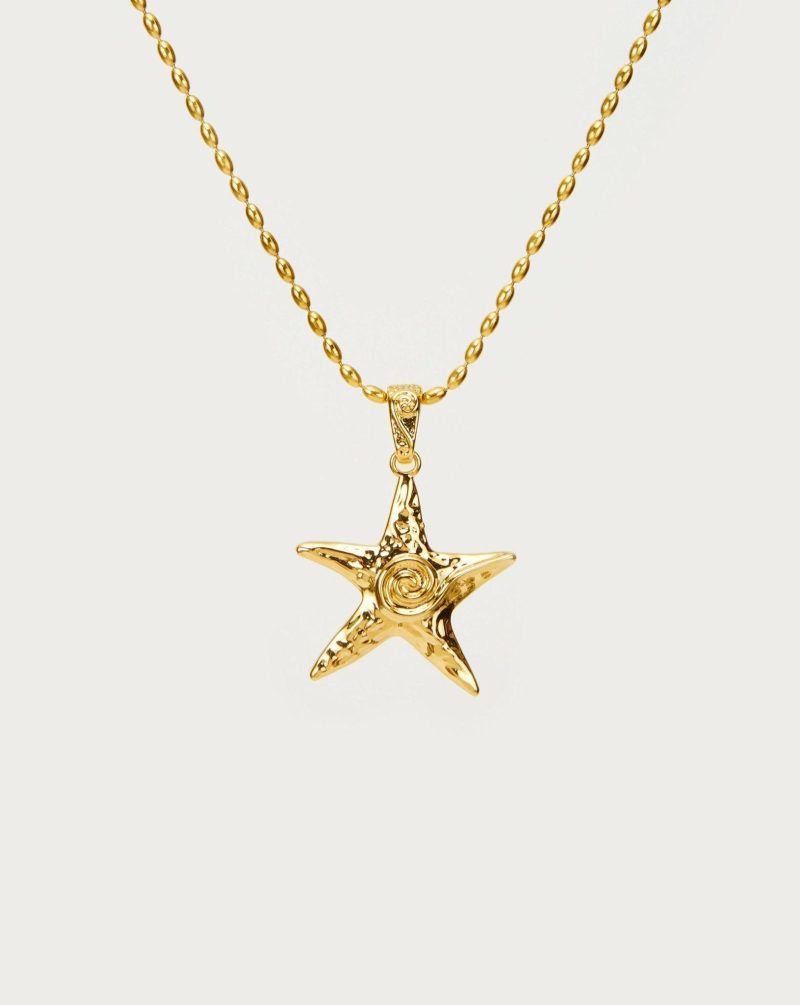 Gold Starfish Necklace | Elegant Beach-Inspired Statement Piece