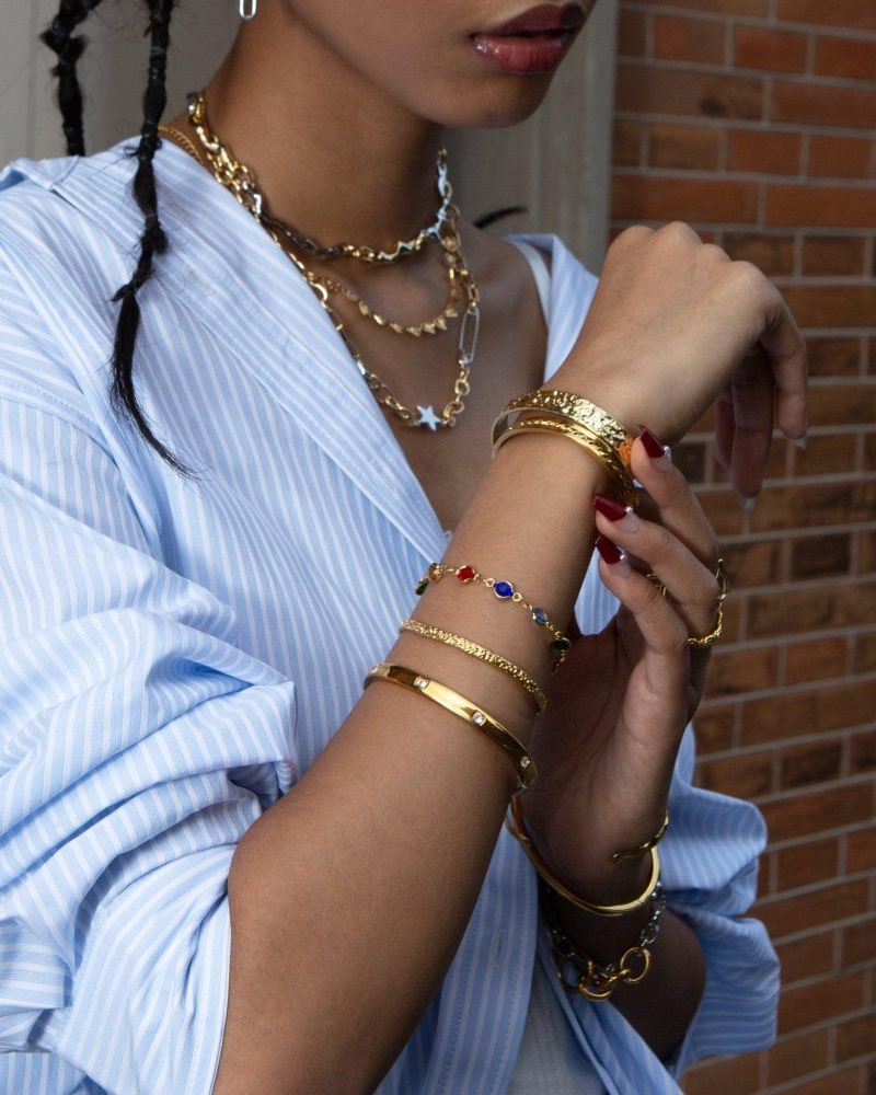 Gold Textured Bangle | Elegant Minimalist Statement Piece - 图片 4
