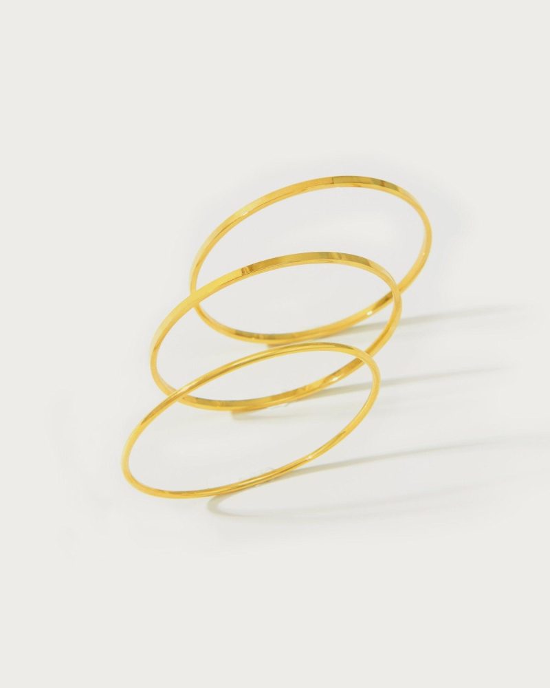 Golden Class Bangles | Waterproof Stainless Steel Bracelet Set - 图片 3