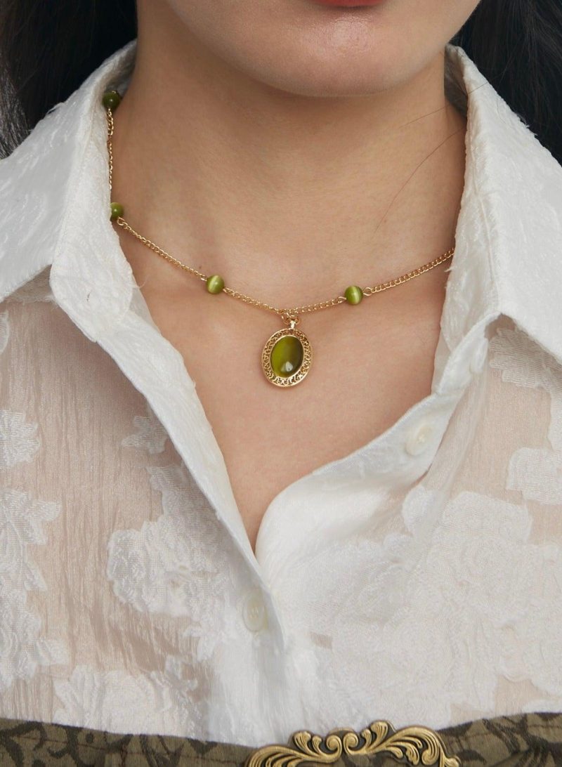 Linh Jade Necklace | 18k Gold Plated Natural Stone Pendant - 图片 4
