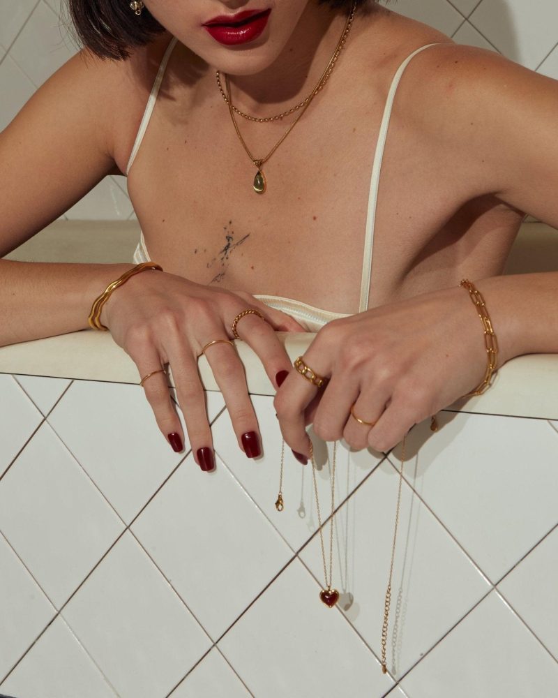 Mini Metal Beads Necklace in Gold | Waterproof & Tarnish-Free - 图片 4