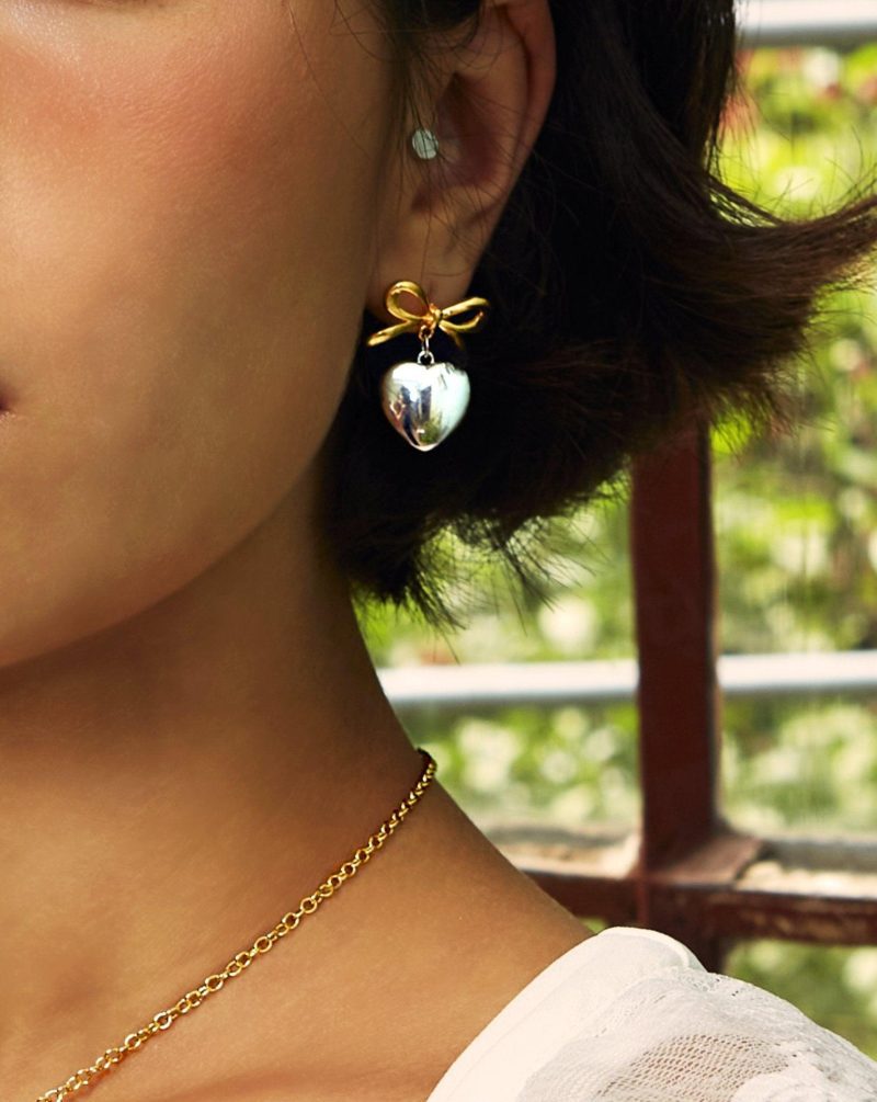 Mixed Metal Ribbon Heart Earrings - 图片 2