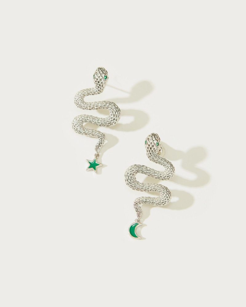 Striking Snake Earrings in Silver with Green Resin - 图片 3