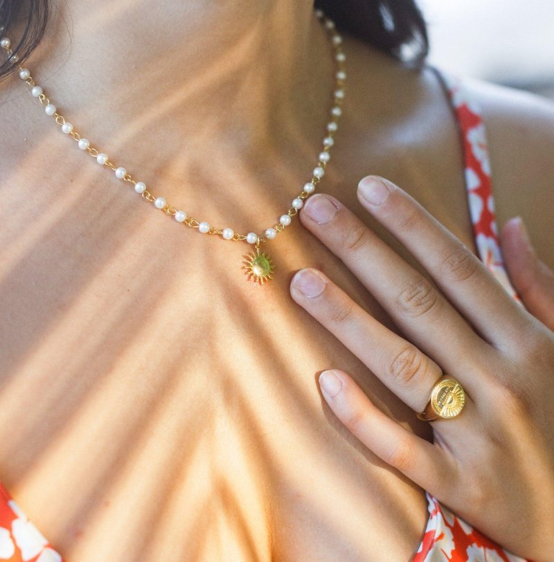 Sunshine Pearl Necklace | 18k Gold Plated Pearl & Sun Charm Necklace - 图片 4