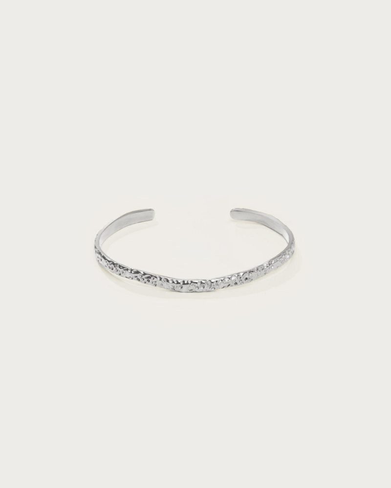 Gold Textured Bangle | Elegant Minimalist Statement Piece - 图片 5